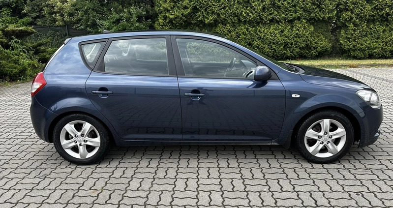 Kia Ceed cena 22999 przebieg: 211695, rok produkcji 2010 z Piaseczno małe 466